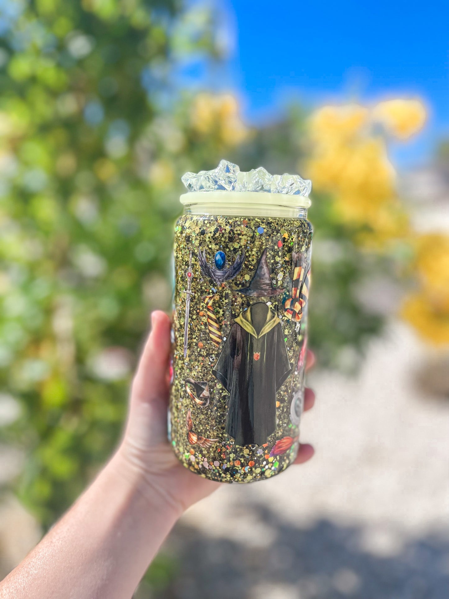 Hufflepuff snow globe tumbler - glass